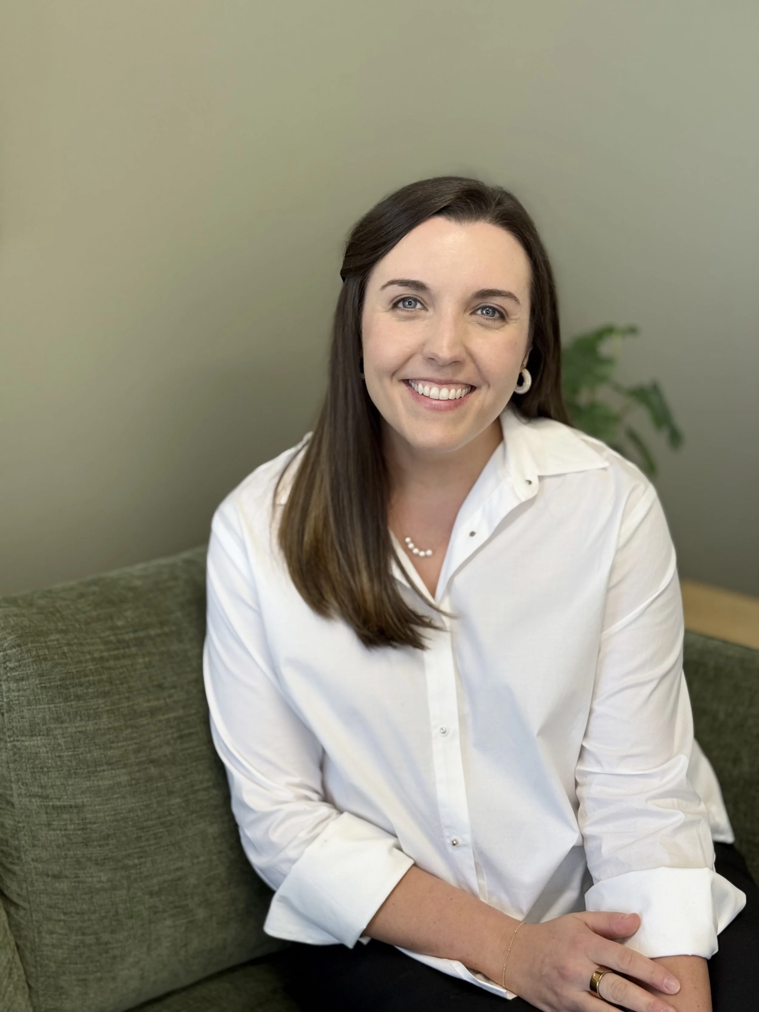 Thread Counseling Hilary Monroe — Thread Counseling Group